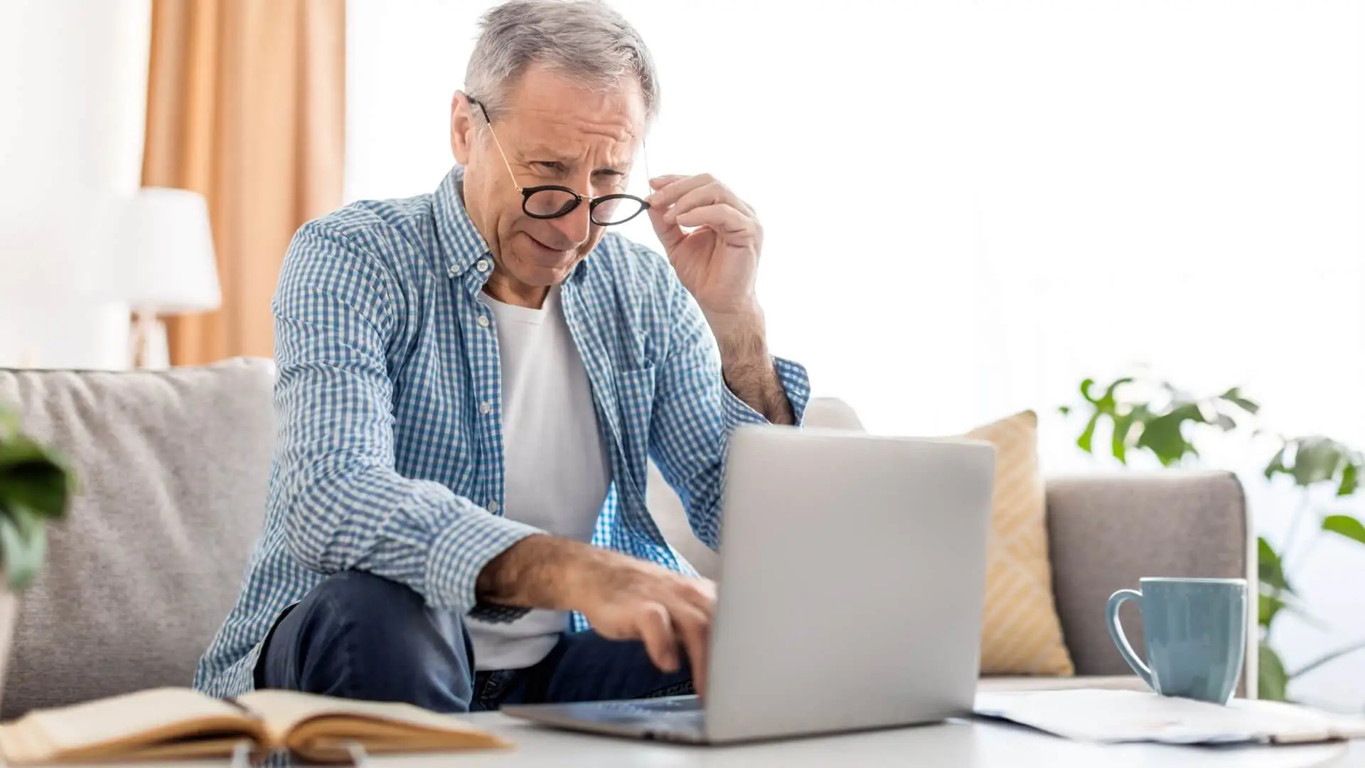 What Is Macular Degeneration? Early Signs and Modern Therapies