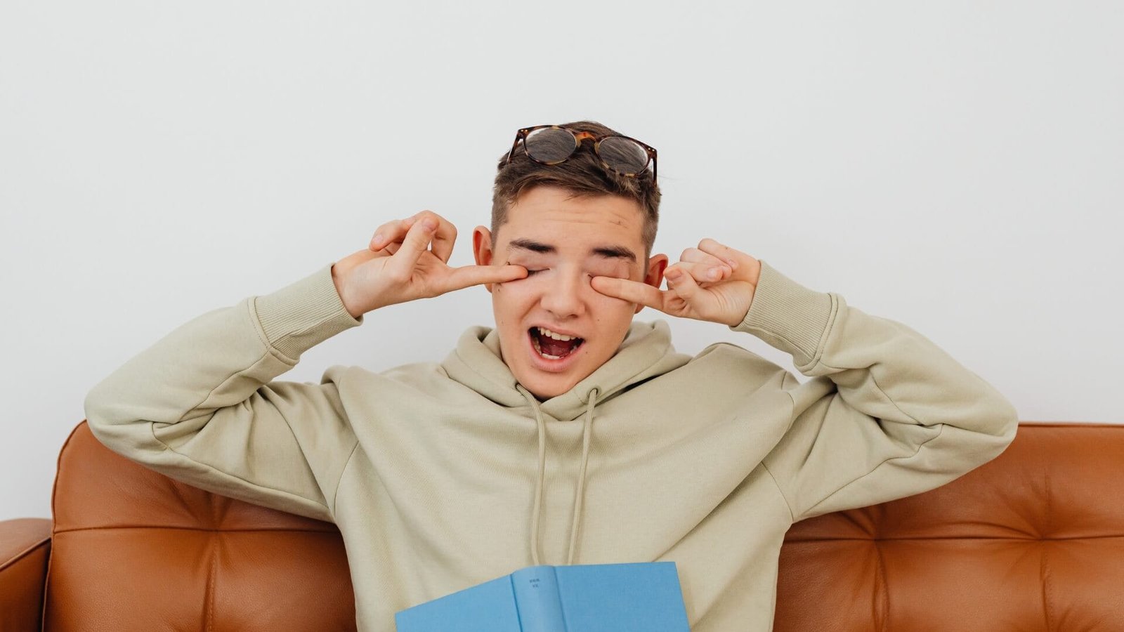 children rubbing eyes