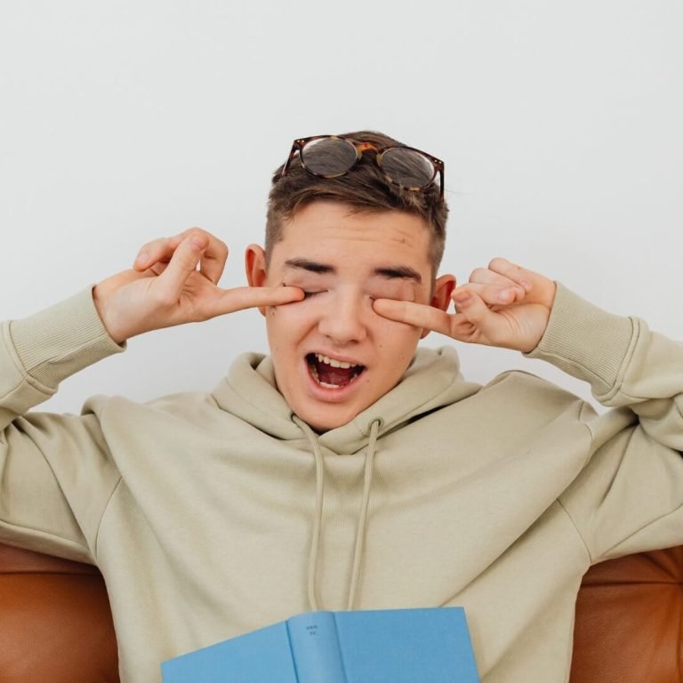 children rubbing eyes